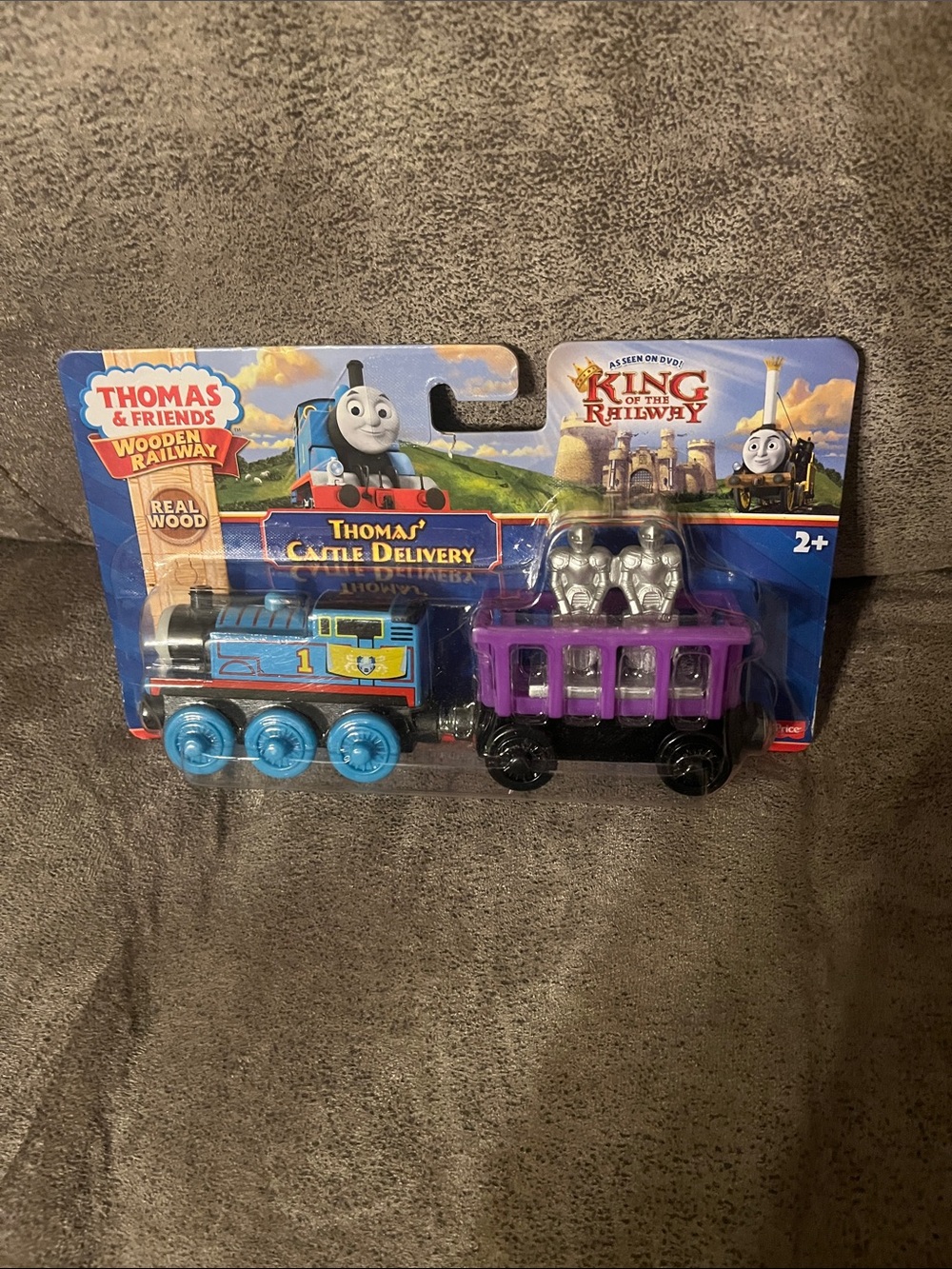 NIP Thomas & Friends Wooden Railway Thomas’ Castle Delivery 2-Pack Toy Train